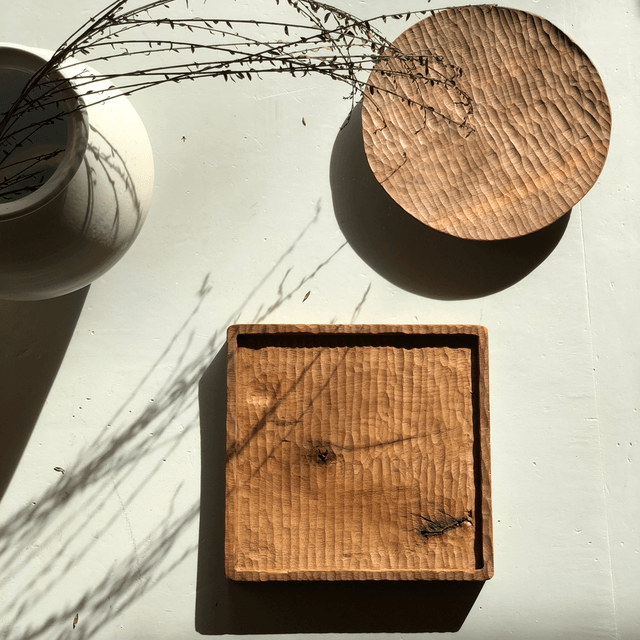Plateau rond en noyer