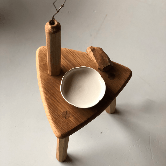 Petit tabouret triangle 