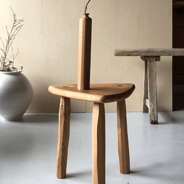 Petit tabouret triangle 